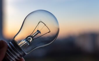 Hitta det billigaste elavtalet i ditt område: 5 smarta tips